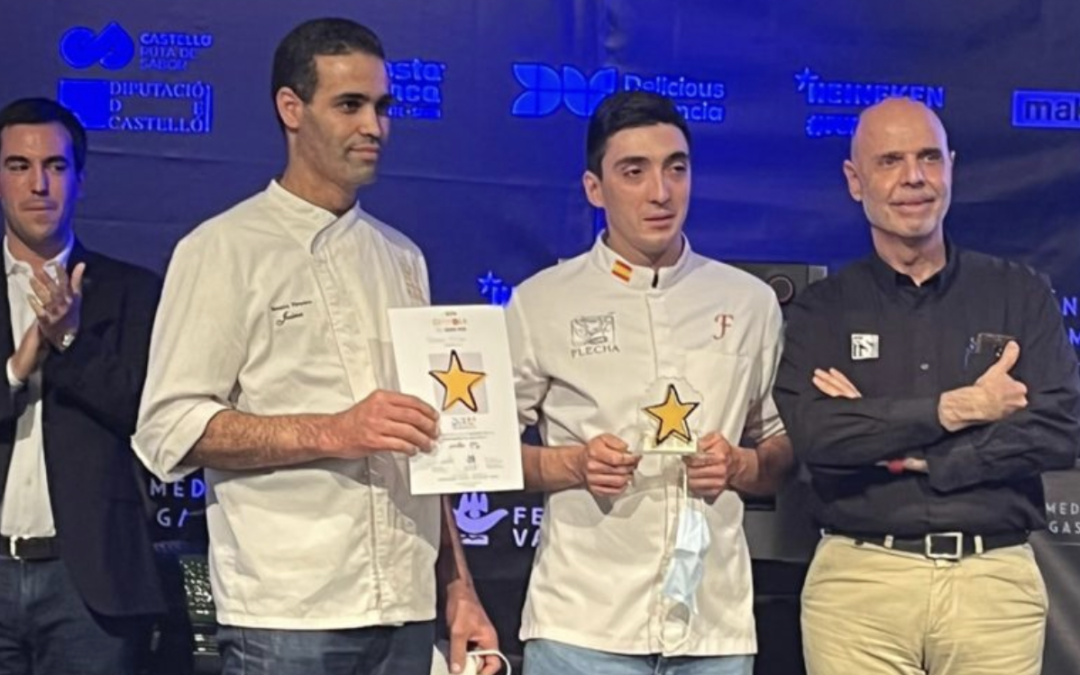 Flecha 1957recibe de  Panatics y Pan de Calidad una Estrella Dir Informática de la Panadería Española